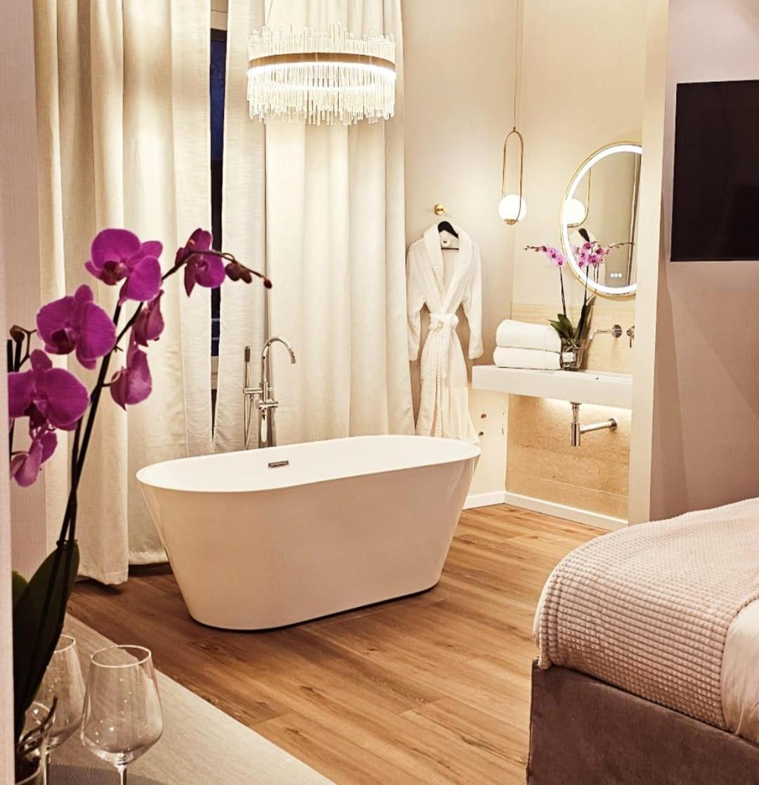 Stoa Rome Boutique Suites Ngoại thất bức ảnh